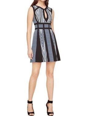 BCBGMAXAZRIA Women’s  Perla Dress Sz 6 Going Out Chevron Mosaic Mini Dress Y2K